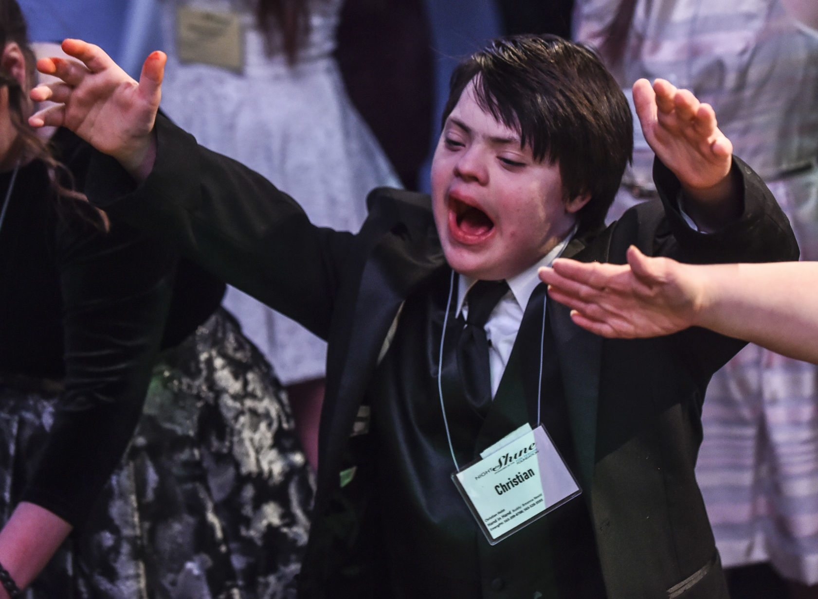 020919-mda-nws-nighttoshine-16.jpg